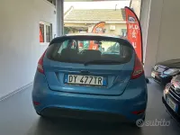 Usata Ford Fiesta Titanium 92 CV (67 kW) 2010 Bluazzurro Berlina