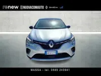Usata Renault Captur Intens 100 CV (73 kW) 2023 Grigio chiaro SUV