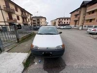 Usado Fiat Punto 54 CV (39 kW) 1999 Gris Berlina