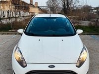 Usata Ford Fiesta 80 CV (58 kW) 2015 Bianco Berlina