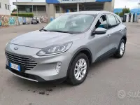 Usata Ford Kuga Titanium 120 CV (88 kW) 2022 Grigio SUV