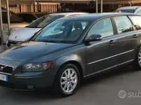 Usata Volvo V50 109 CV (80 kW) 2007 Nero Station wagon