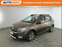 Usata Dacia Sandero Stepway 95 CV (69 kW) 2019 Marrone Berlina
