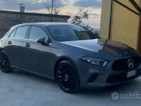 Usata Mercedes 180 116 CV (85 kW) 2019 Grigio Berlina