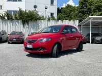 Usata Lancia Ypsilon Silver 69 CV (50 kW) 2022 Rosso Utilitaria