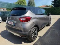 Usata Renault Captur 90 CV (66 kW) 2016 Grigio SUV