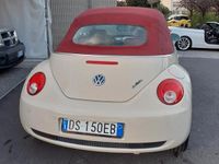 Usata VW Beetle Cabriolet 101 CV (74 kW) 2008 Bianco Cabrio