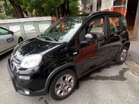 Usata Fiat Panda 4x4 75 CV (55 kW) 2014 Nero vulcano met. Utilitaria