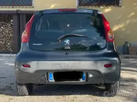 Usata Peugeot 107 68 CV (50 kW) 2009 Utilitaria