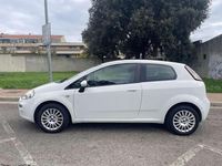 Usata Fiat Punto Easy 69 CV (50 kW) 2013 Berlina