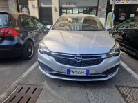 Usata Opel Astra Dynamic 136 CV (100 kW) 2018 Argento Berlina