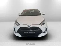 Usata Toyota Yaris Hybrid Active 116 CV (85 kW) 2022 Bianco Berlina