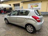 Usata Hyundai i20 Edition 77 CV (56 kW) 2012 Grigio Berlina