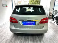 Usata Mercedes B180 Premium 122 CV (89 kW) 2012 Grigio Utilitaria