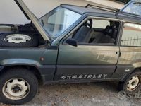 Usata Fiat Panda 4x4 Trekking 50 CV (36 kW) 1989 Verde Utilitaria