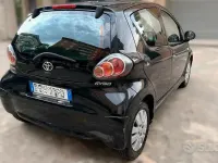 Usata Toyota Aygo 68 CV (50 kW) 2010 Grigio Utilitaria