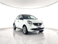 Usata Smart ForFour Prime 71 CV (52 kW) 2018 Bianco e tetto nero Utilitaria