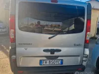 Usata Renault Trafic Komfort 114 CV (83 kW) 2011 Grigio Monovolume