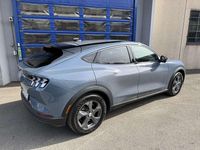 Usata Ford Mustang Mach-E 100 kW (136 CV) 2023 Vapor blue metallic SUV