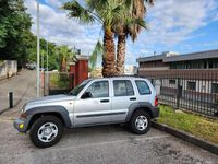 Usata Jeep Cherokee 165 CV (121 kW) 2008 Argento SUV