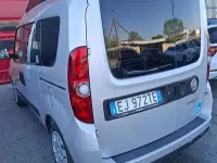 Usata Fiat Doblò 105 CV (77 kW) 2011 Grigio Monovolume