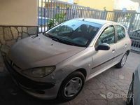 Usata Peugeot 206 2000 Grigio Utilitaria