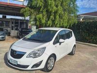 Usata Opel Meriva 101 CV (74 kW) 2012 Bianco Monovolume