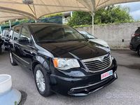 Usata Lancia Voyager Gold 163 CV (119 kW) 2012 Nero Monovolume