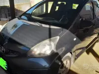 Usata Toyota Aygo 68 CV (50 kW) 2007 Grigio Utilitaria