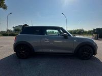 Begagnad Mini ONE 75 HK (55 kW) 2016 Halvkombi
