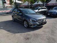 Usata Mercedes A180 109 CV (80 kW) 2015 Grigio Berlina