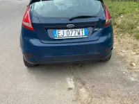 Usado Ford Fiesta 60 HP (44 kW) 2011 Azul Sedan