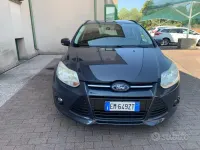 Usata Ford Focus 116 CV (85 kW) 2012 Grigio Station wagon