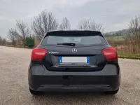 Usata Mercedes A180 Executive 109 CV (80 kW) 2017 Nero Berlina