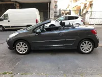 Usata Peugeot 207 CC 110 CV (80 kW) 2010 Grigio Cabrio
