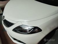 Usata Lancia Ypsilon 69 CV (50 kW) 2021 Bianco Utilitaria