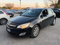 Usata Opel Astra 110 CV (80 kW) 2011 Nero Berlina
