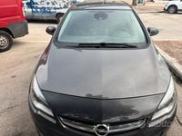 Usata Opel Astra 140 CV (102 kW) 2014 Berlina