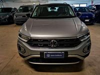Usata VW T-Roc Life 150 CV (110 kW) 2024 Pyrit silver met  nero SUV