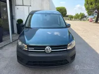 Usata VW Caddy Life 110 CV (80 kW) 2019 Blu metallizzato Monovolume