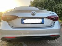 Usata Alfa Romeo Giulia Super 180 CV (132 kW) 2018 Grigio Berlina