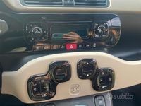 Usata Fiat Panda Lounge 69 CV (50 kW) 2012 Rosso Utilitaria