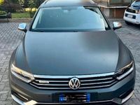 Usata VW Passat Alltrack 190 CV (139 kW) 2018 Grigio Station wagon