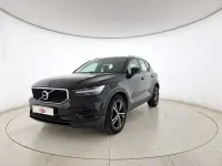 Usata Volvo XC40 Momentum 150 CV (110 kW) 2018 Nero SUV