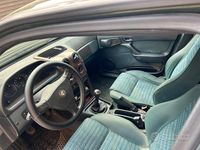 Usata Alfa Romeo 146 2000 Verde Utilitaria