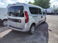 Usata Fiat Doblò 120 CV (88 kW) 2015 Grigio Monovolume