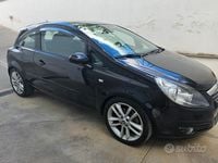 Usata Opel Corsa 90 CV (66 kW) 2006 Nero Coupé