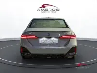 Nuova BMW i5 M Sport 289 kW (394 CV) 2026 Grigio
