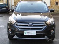 Usata Ford Kuga Business Edition 120 CV (88 kW) 2017 Grigio SUV