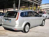 Usata Ford Focus 90 CV (66 kW) 2010 Grigio Station wagon